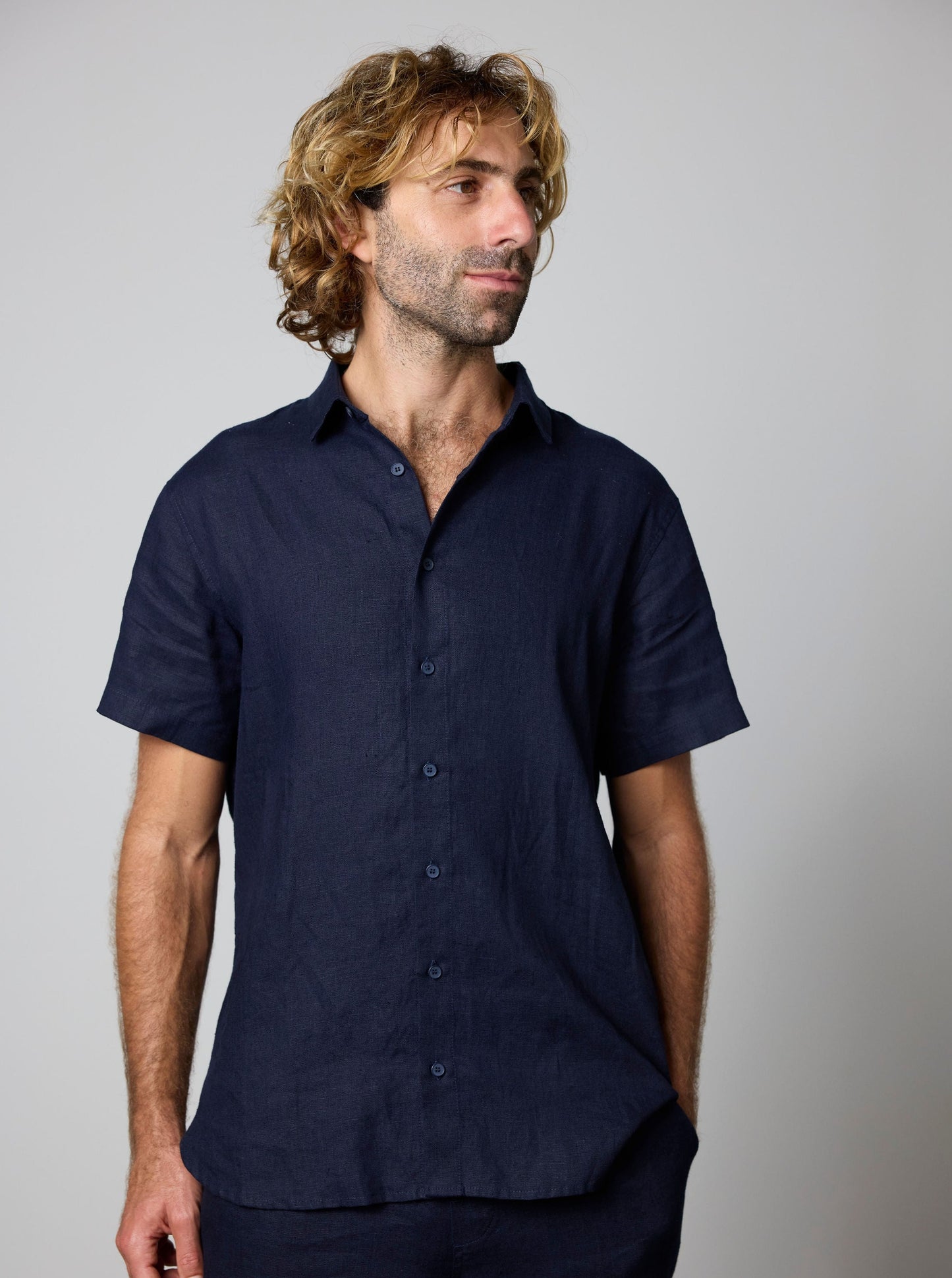 ISABELLA V. Finest French Linen Men's Short Sleeve Shirt